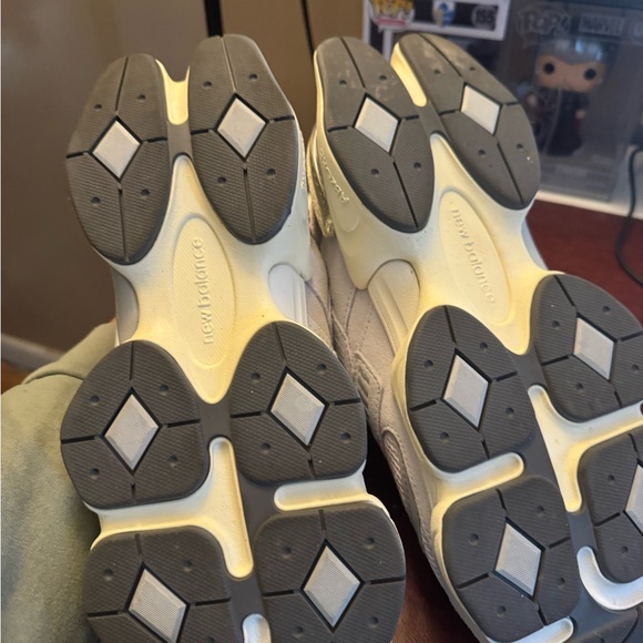 New Balance 9060 Sneakers - Picture 5 of 5